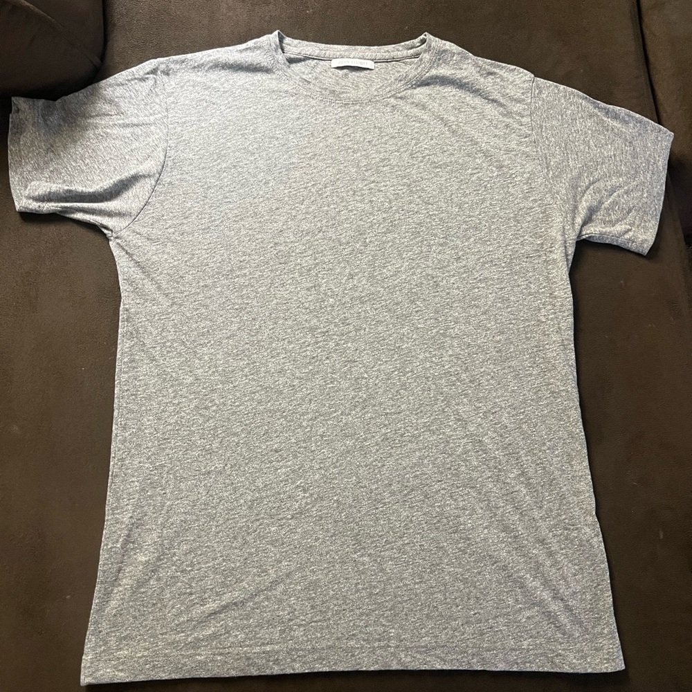 John Elliott Men’s Heather Gray Short Sleeve Tee- Size 4 (size medium)
